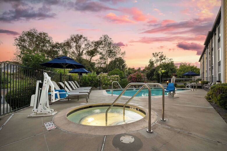 Hotel Best Western Plus Heritage Inn