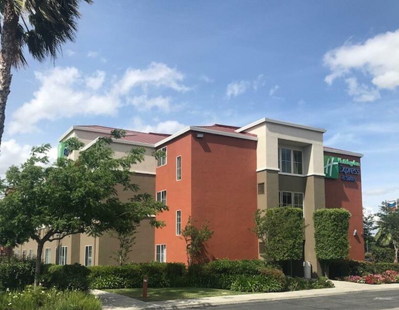 Holiday Inn Express Hotel & Suites Tracy
