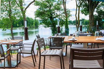 Hotel Les Trois Tilleuls And Spa