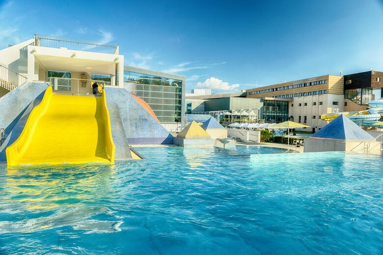 Hotel Aquacity Seasons