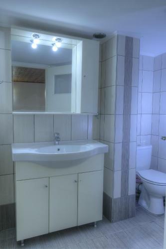 Zinni Koukaki Apartment