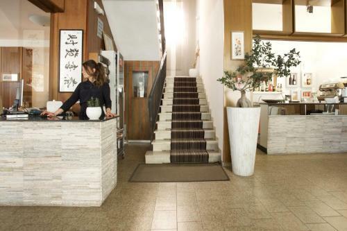 Hotel Spring