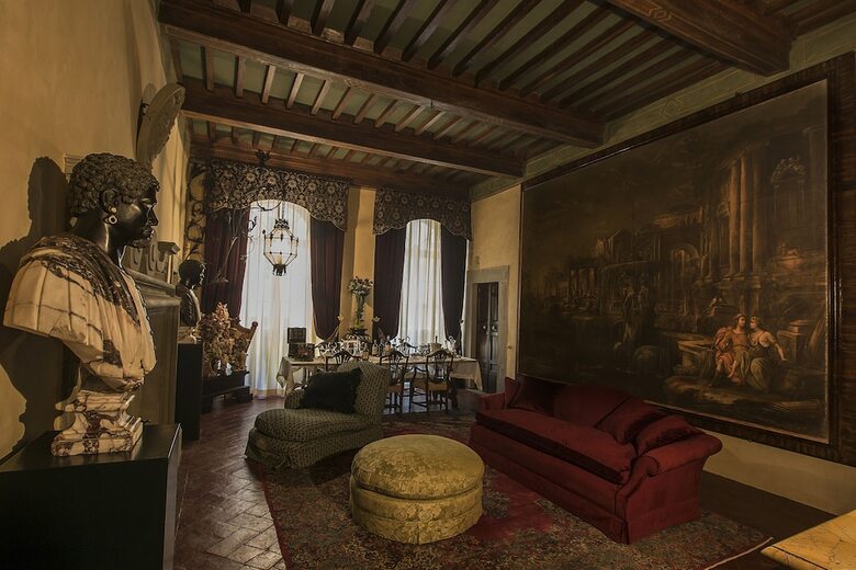 Hostal Palazzo Tommasi