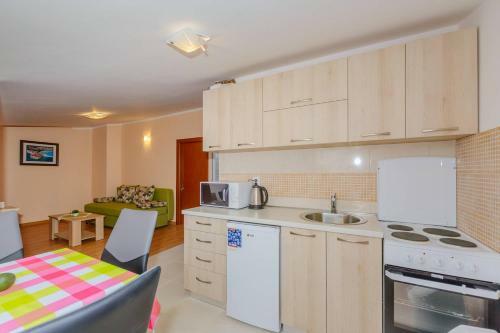 Paradise Bay Apartments