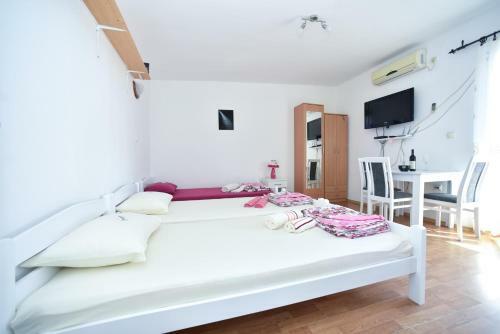 Jovana Apartment