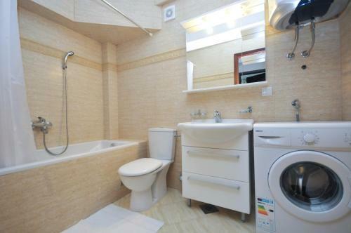 Apartments Maini