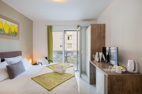 Hostal Le Marc Guest House