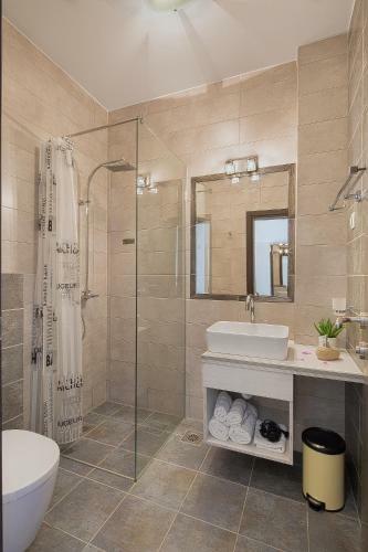 Hostal Le Marc Guest House