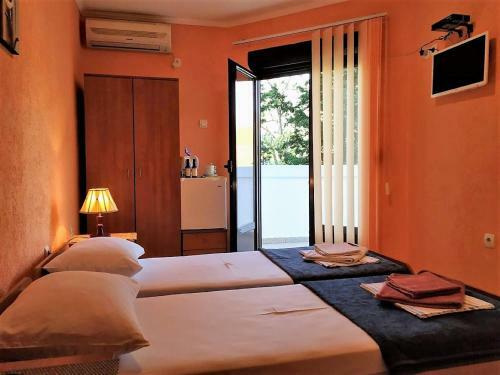 Hostal Villa Budvanka Guesthouse