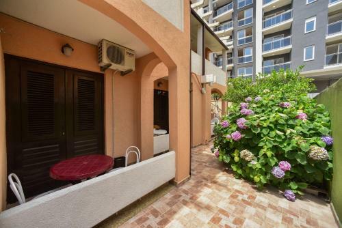 Hostal Mg Apartment