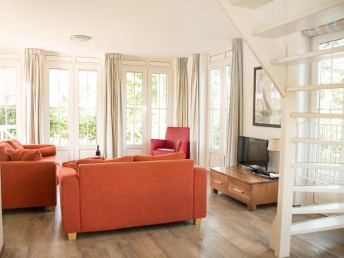 Holiday Home Bungalowparck Tulp & Zee.14
