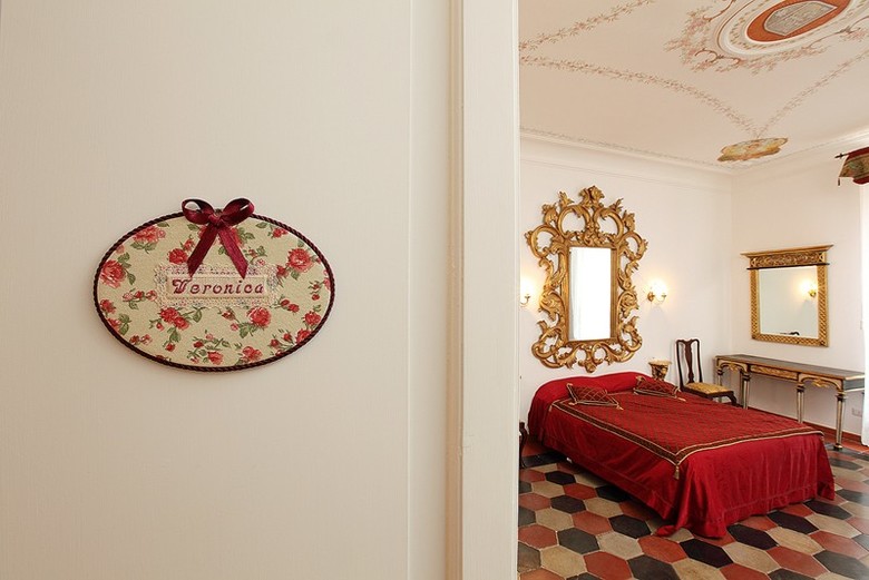 Bed & Breakfast Navona Governo Vecchio- Guest House