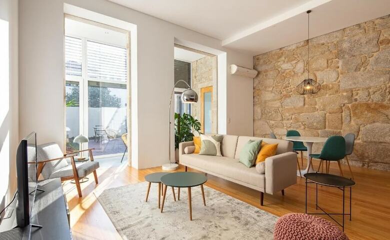 Hostal La Maison Pinheiro Guest House