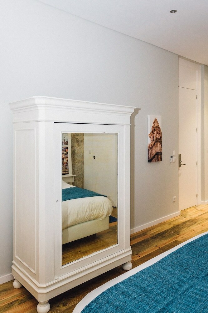 Hostal La Maison Pinheiro Guest House