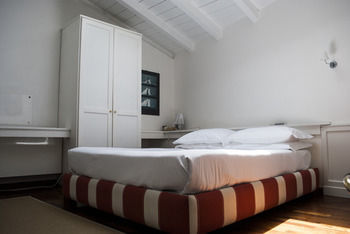 Bed & Breakfast L'approdo Delle Sirene Relais