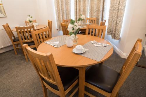 Hostal Rosalee Hotel