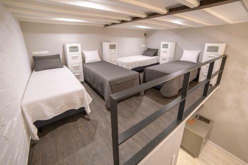 Moho L Hostel