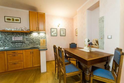 U Zvonu Apartments