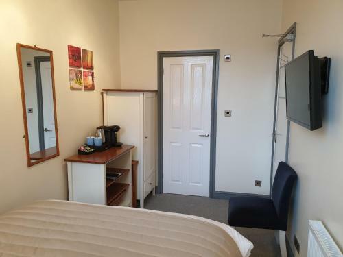 Bed & Breakfast Compston House B & B