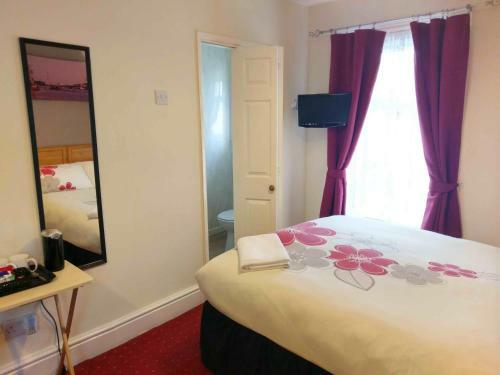 Bed & Breakfast Ringbane House