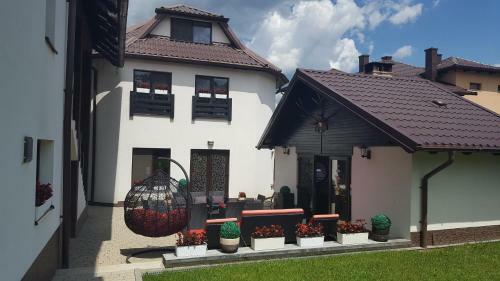 Hostal Pensiunea Ellemar