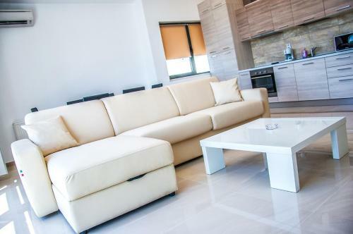 Riviera Residence Apartments
