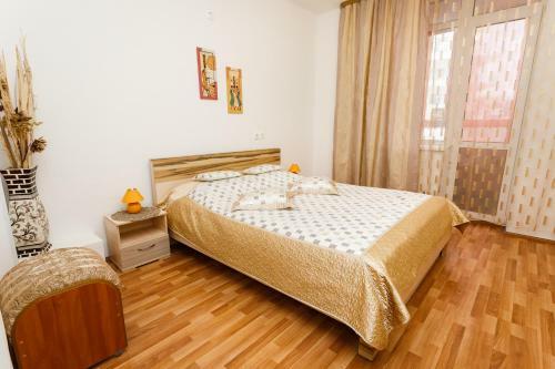 Apartment Domashny Uyut Na Malysheva 4b