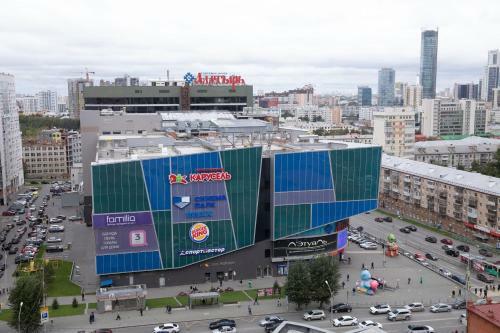 Apartment Domashny Uyut Na Malysheva 4b