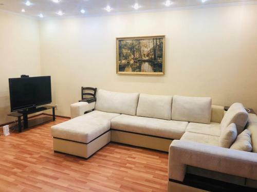 Apartment On Galiaskara Kamala 53