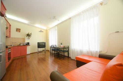 Apartment On Belorusskaya