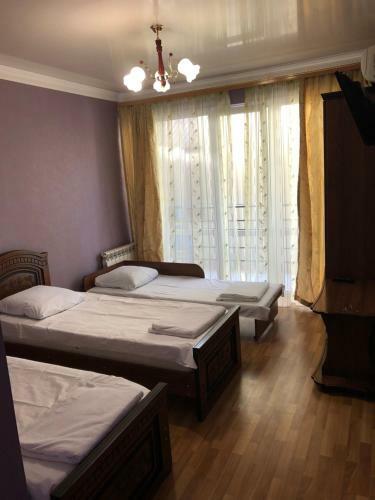 Hostal Aurora Guest House