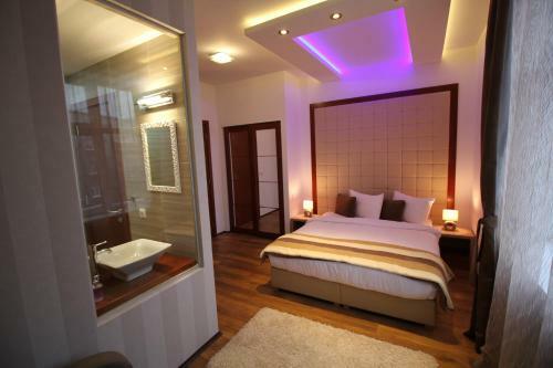 Hostal Metropoliten Rooms