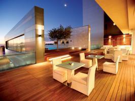 Crystal Towers Hotel And Spa