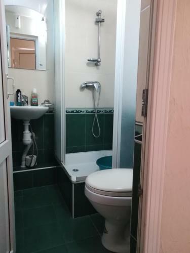 Hostal Ellaisa Guest House