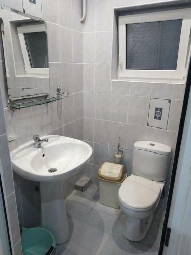 Hostal Ellaisa Guest House