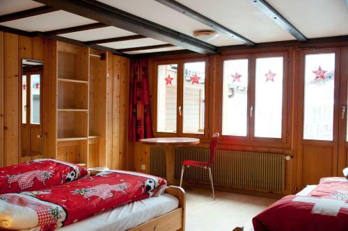 Valley Hostel