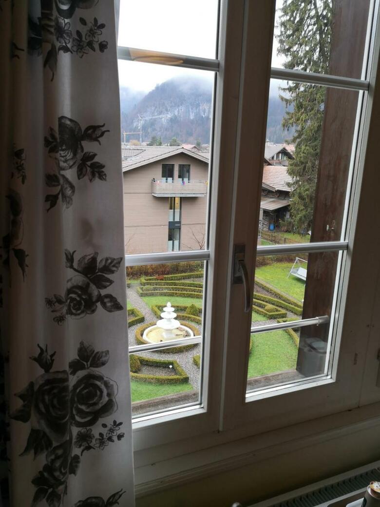 Alpenrose Hotel And Gardens
