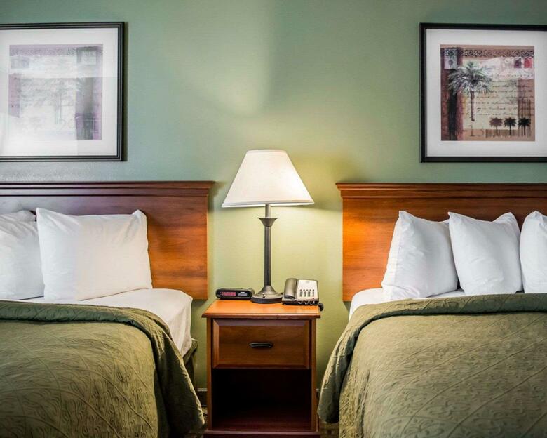 Hotel Quality Inn & Suites