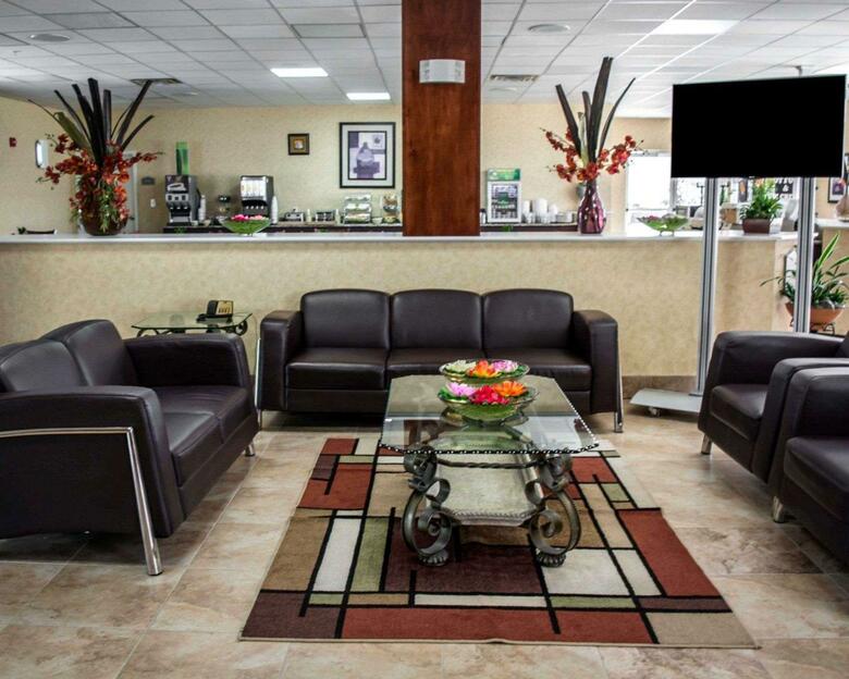 Hotel Quality Inn & Suites