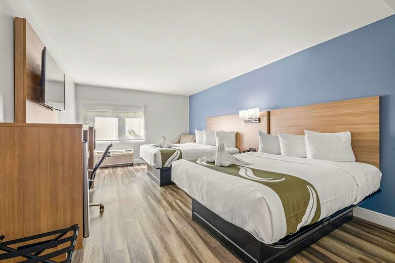 Hotel Quality Inn & Suites