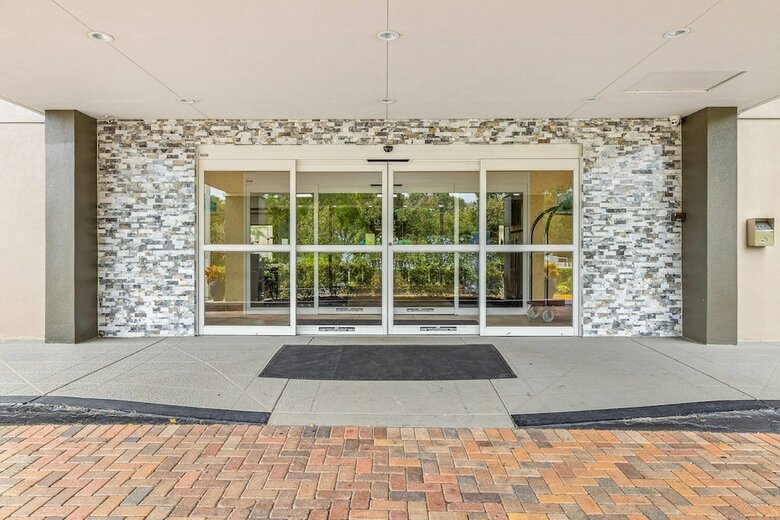 Hotel Quality Inn & Suites