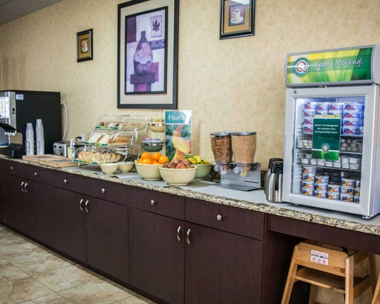 Hotel Quality Inn & Suites