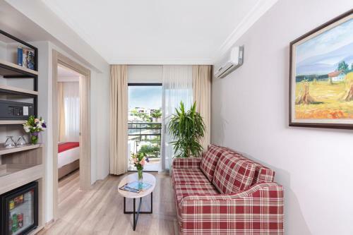 Piril Hotel