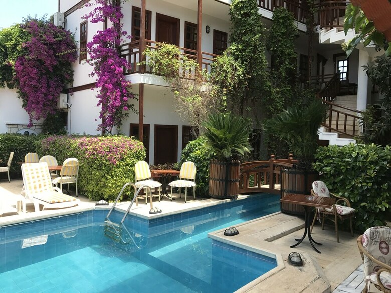 Hotel Karyatit Kaleici