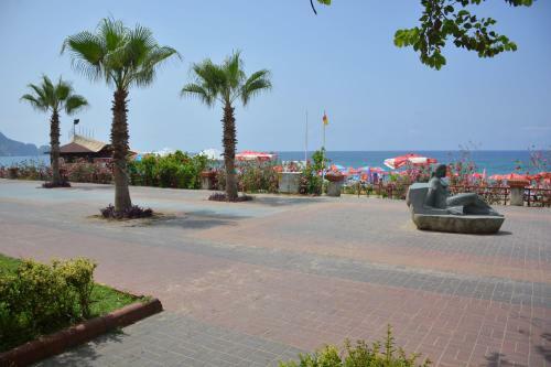Kleopatra Dreams Beach Hotel