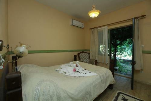 Bed & Breakfast Wisteria Guest House