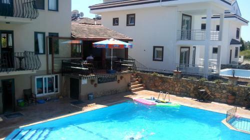 Poppy Apart Hotel