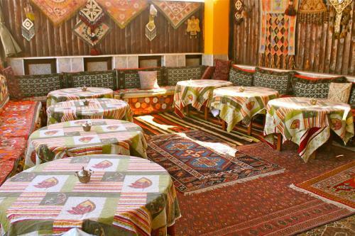 Hostal Homeros Pension & Guesthouse