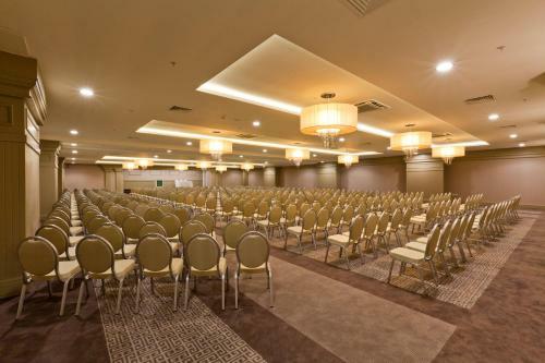 Paloma Oceana Resort - Luxury Hotel