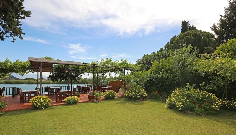 Hostal Midas Pension